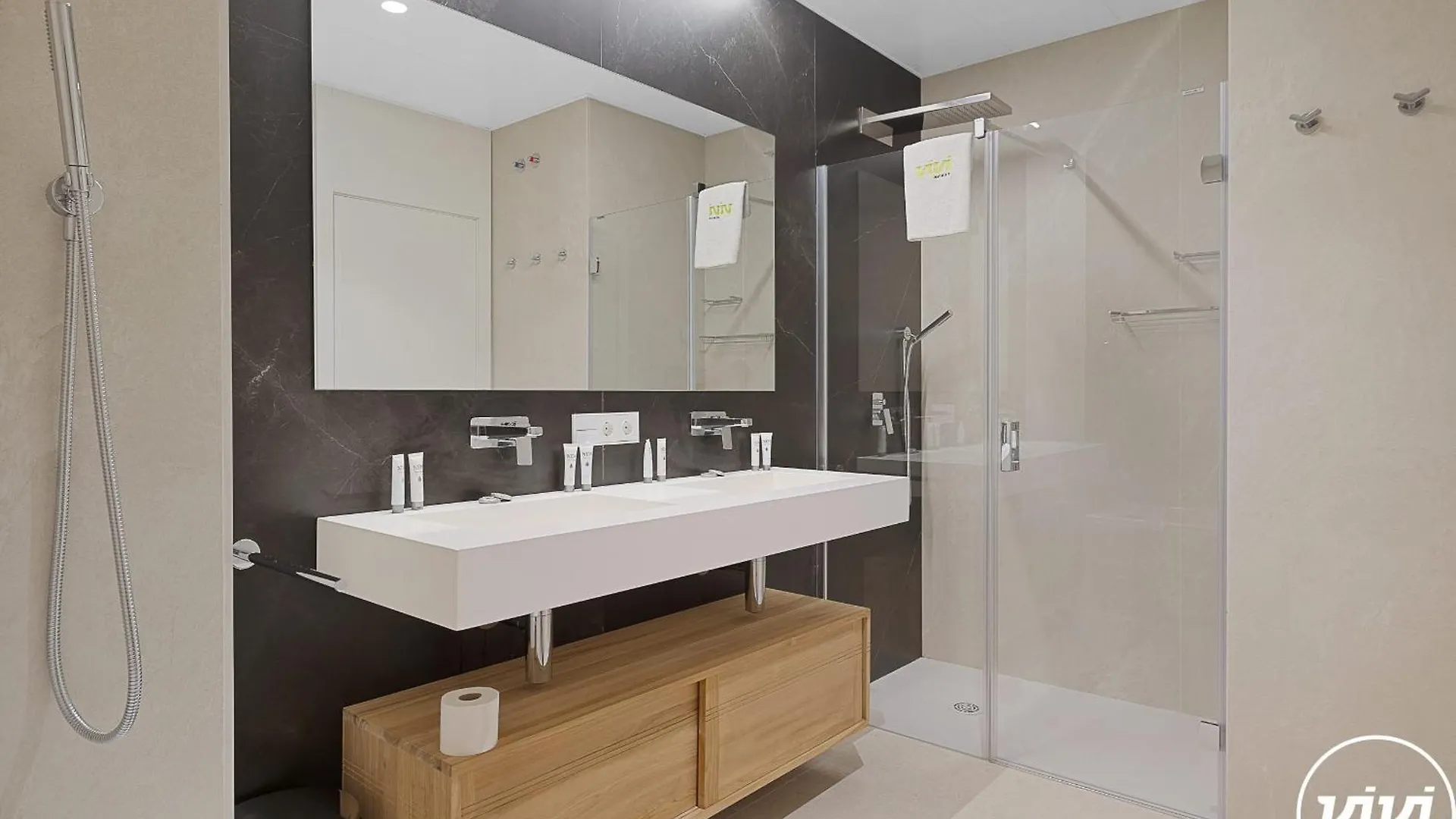 Vivi Homes - Aura Pool, Sauna, Spa, Gym & Sea View Torremolinos Spain