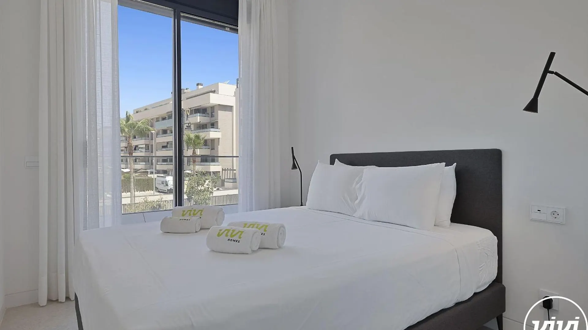 Vivi Homes - Aura Pool, Sauna, Spa, Gym & Sea View Torremolinos Apartment
